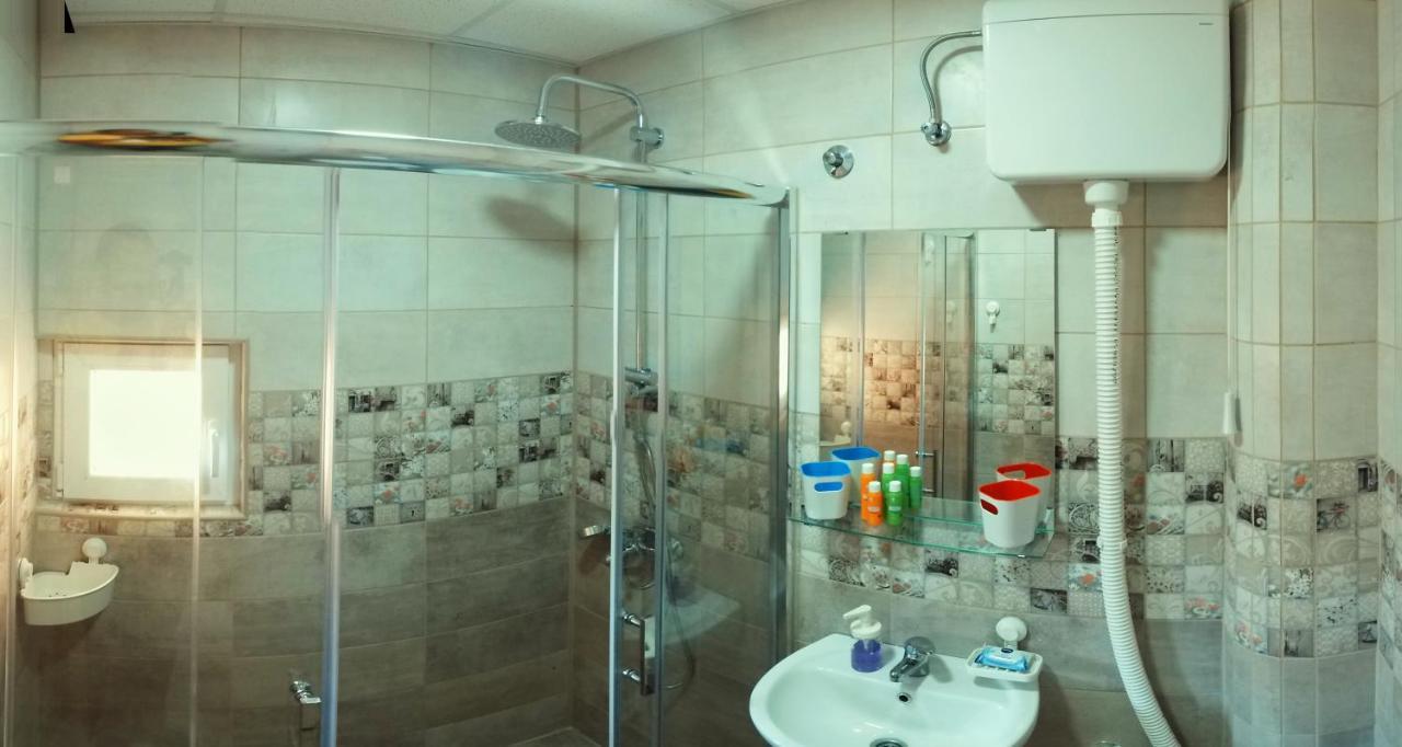 Apartman Terassa دونيي ميلانوفاتس المظهر الخارجي الصورة