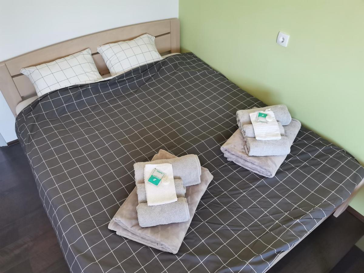 Apartman Terassa دونيي ميلانوفاتس المظهر الخارجي الصورة