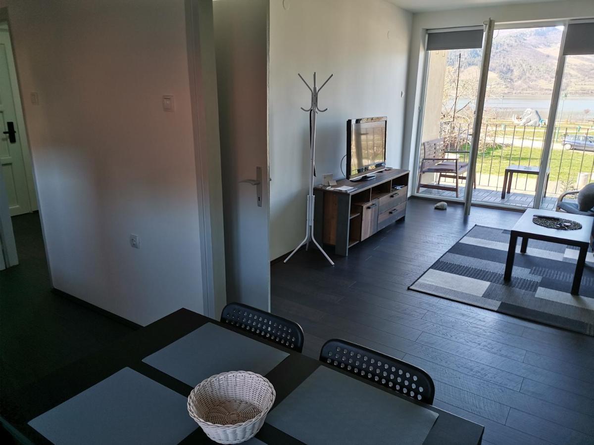 Apartman Terassa دونيي ميلانوفاتس المظهر الخارجي الصورة