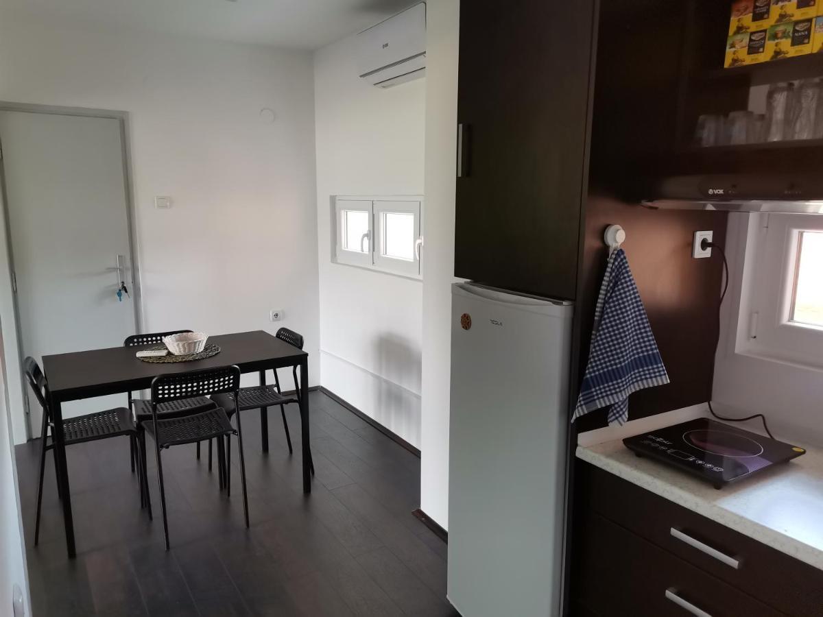 Apartman Terassa دونيي ميلانوفاتس المظهر الخارجي الصورة